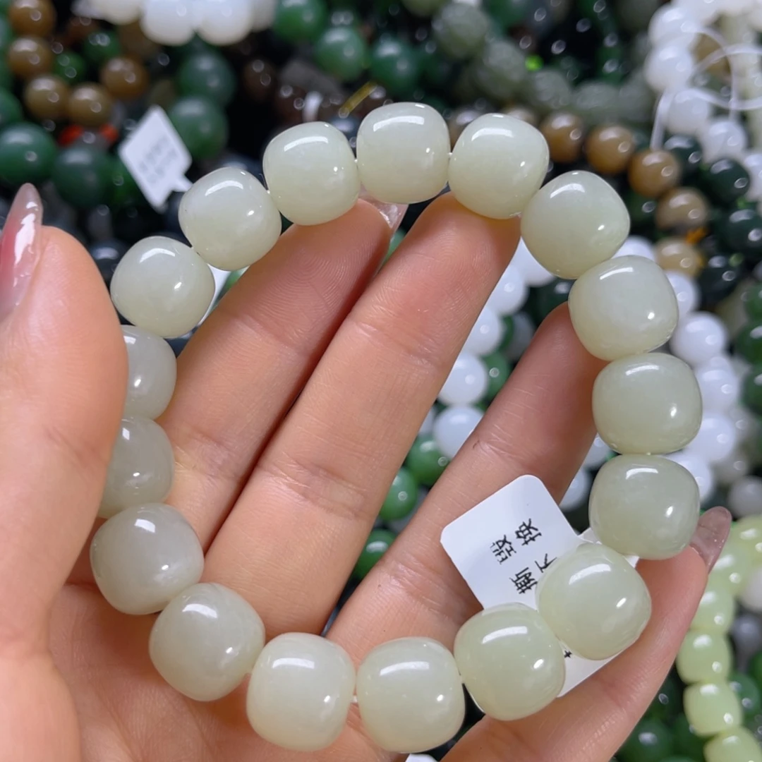 未镶嵌手链和田玉