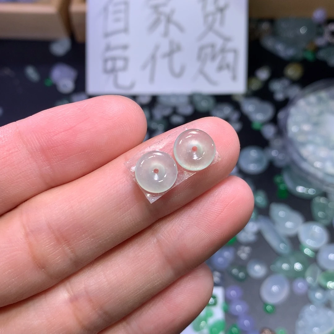 翡翠未镶嵌颈饰扣子