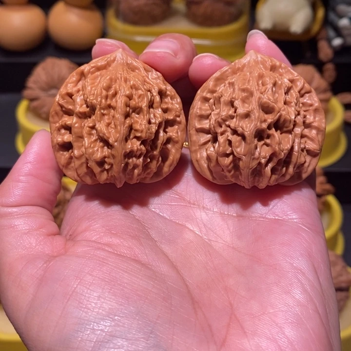 把件文玩核桃文玩核桃40+尺霞云岭