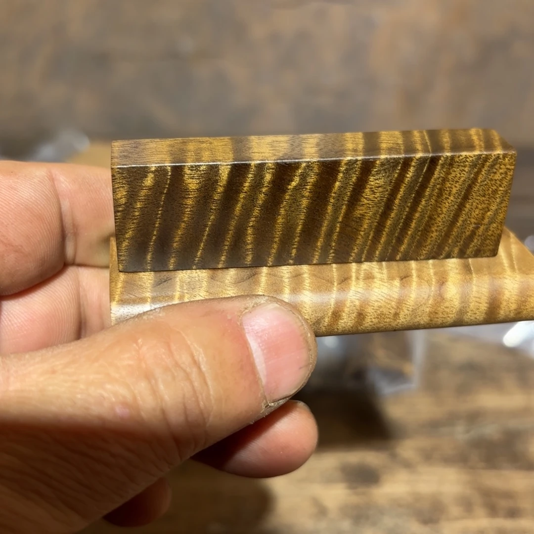 逮***虾金丝楠木无事牌材料