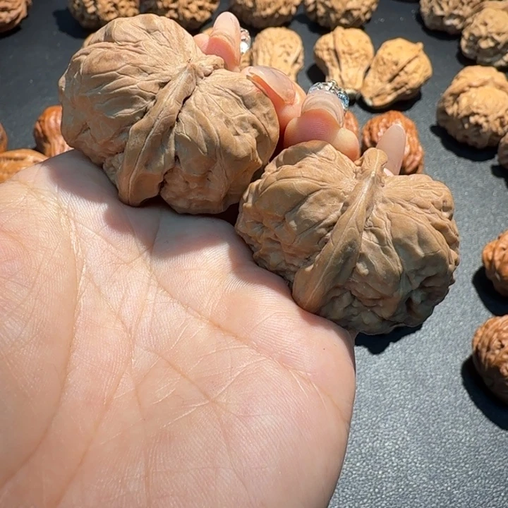 用***8文玩核桃吊坠蛤蟆