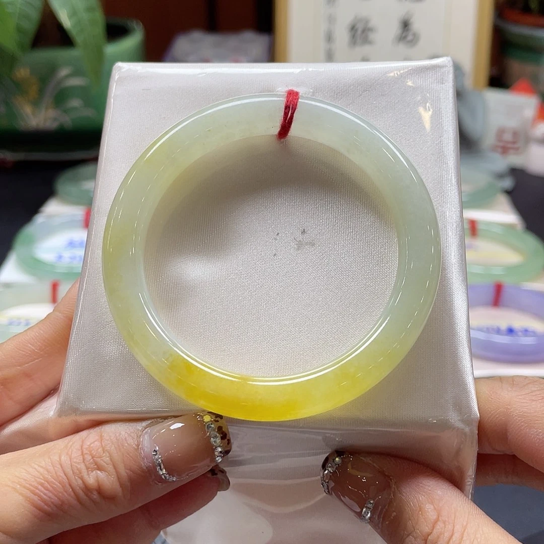 翡翠未镶嵌手镯22 号