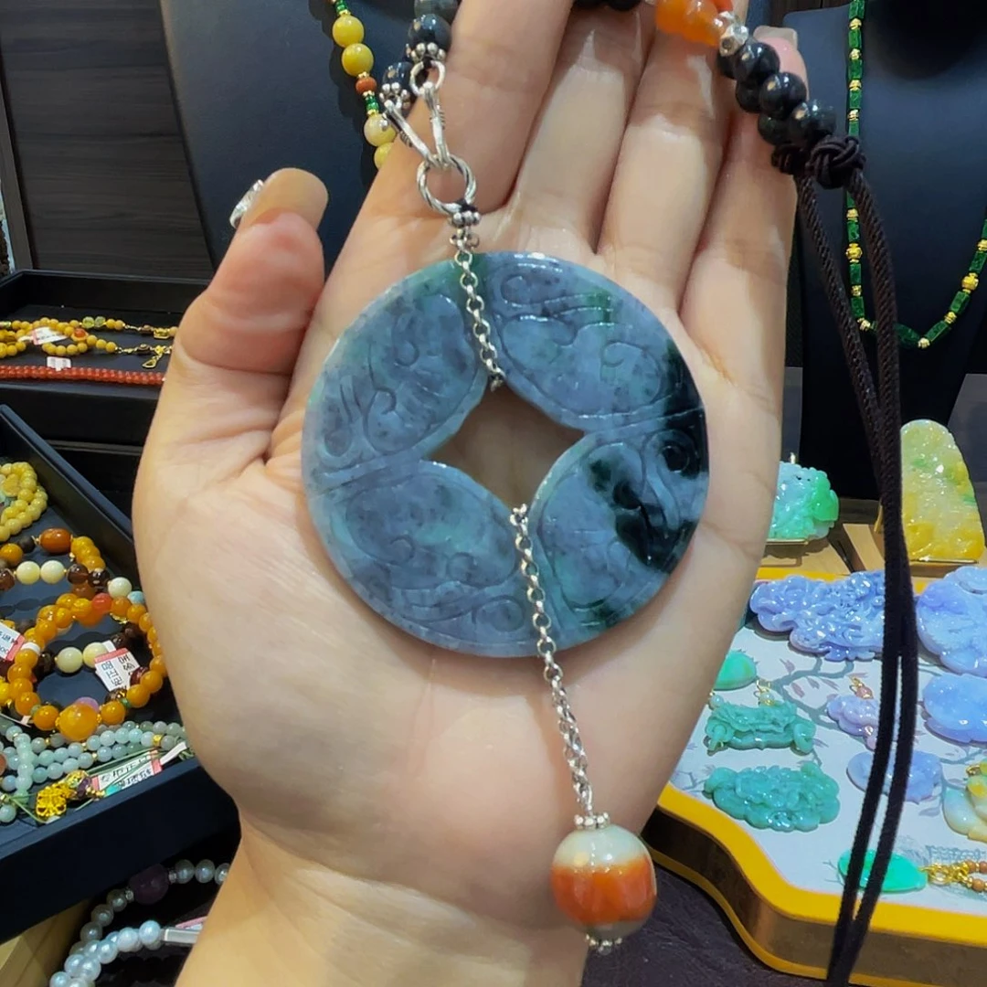 翡翠未镶嵌吊坠(赠链)钱币