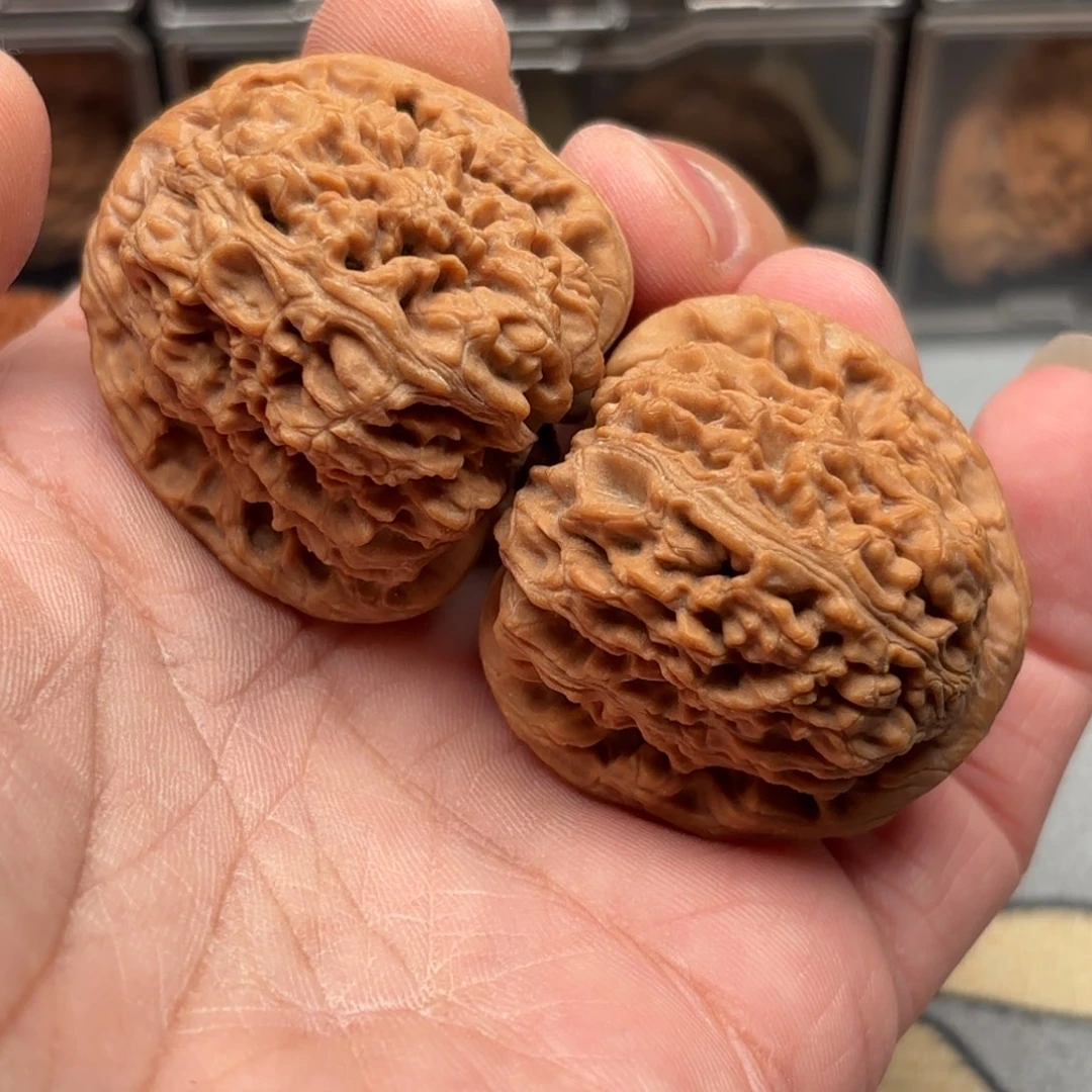 文玩核桃把件年****~南疆42