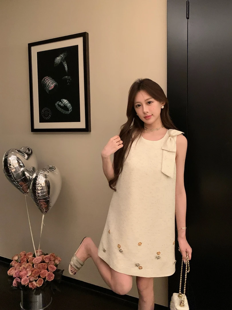 【美丽姐】3098肩上蝴蝶结连衣裙小香风气质时尚宽松无袖小众