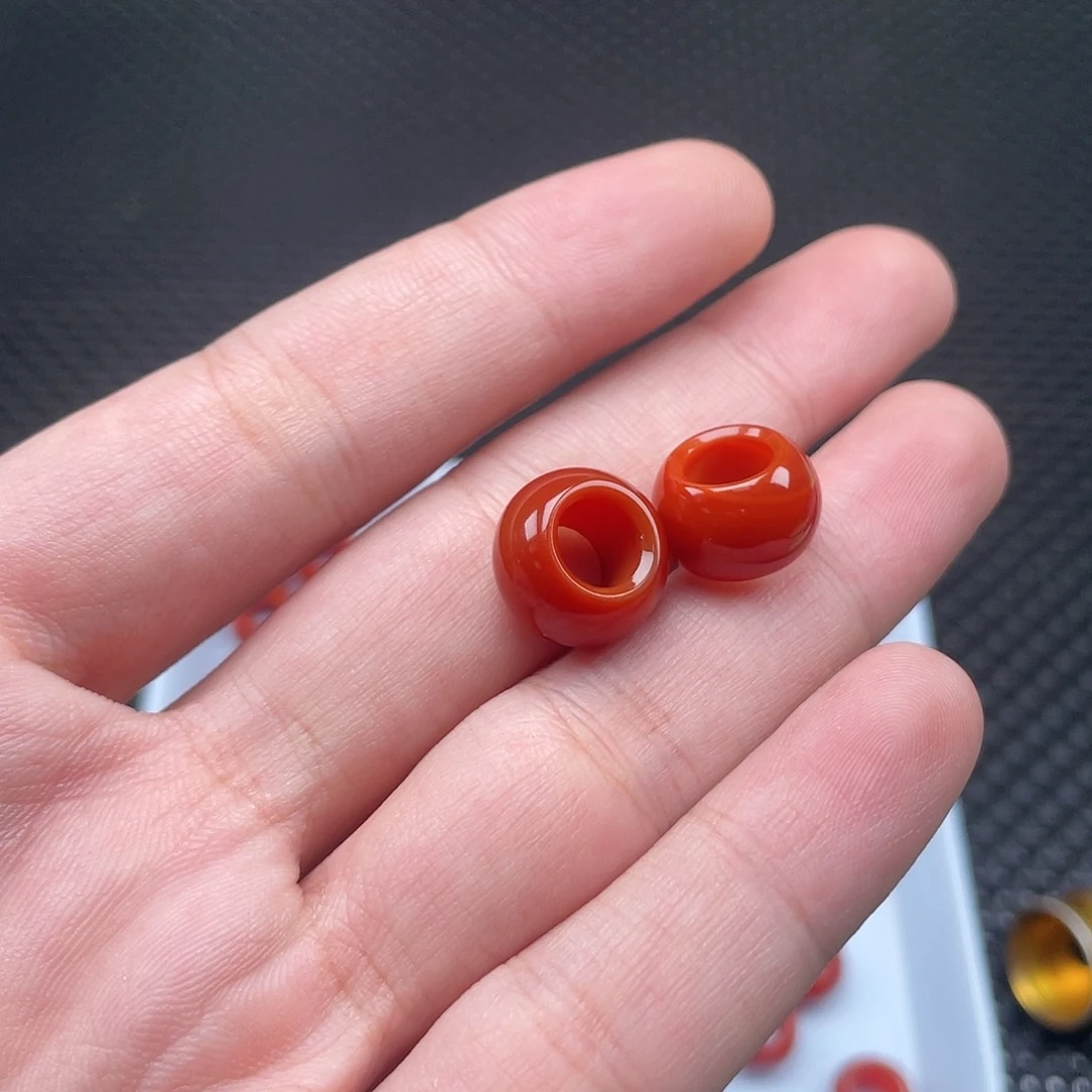 南红玛瑙8*13柿子红跑环圈一组2颗未镶嵌