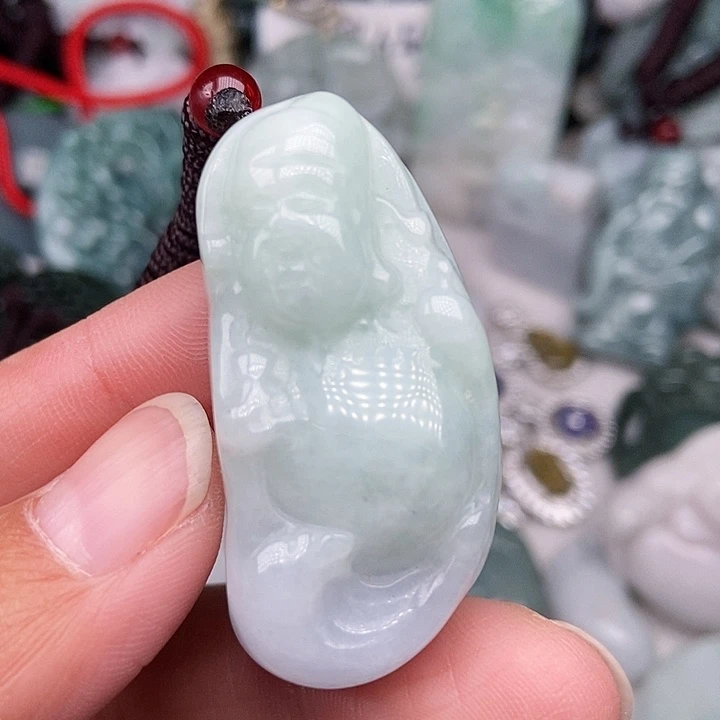 颈饰未镶嵌翡翠q