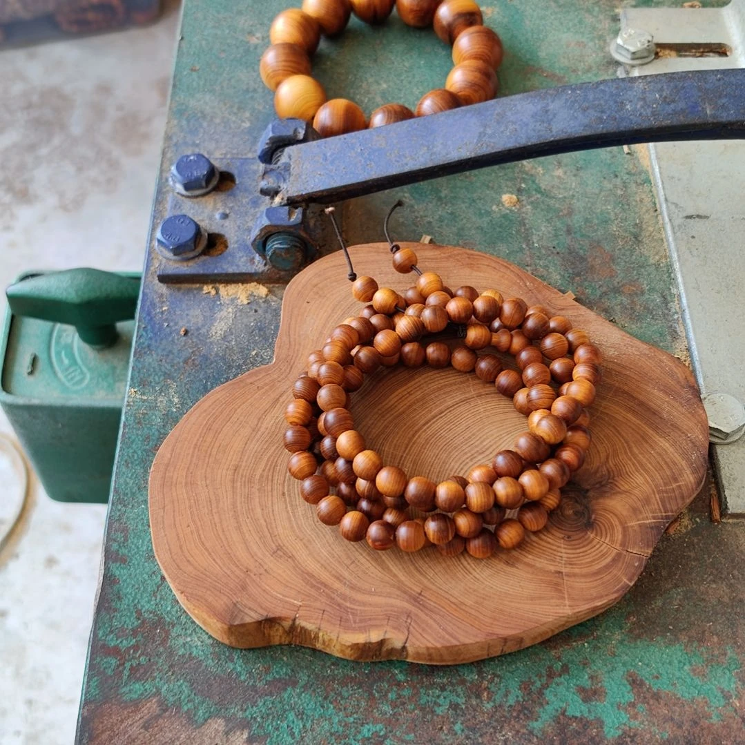 0.8黑油半根太行崖柏