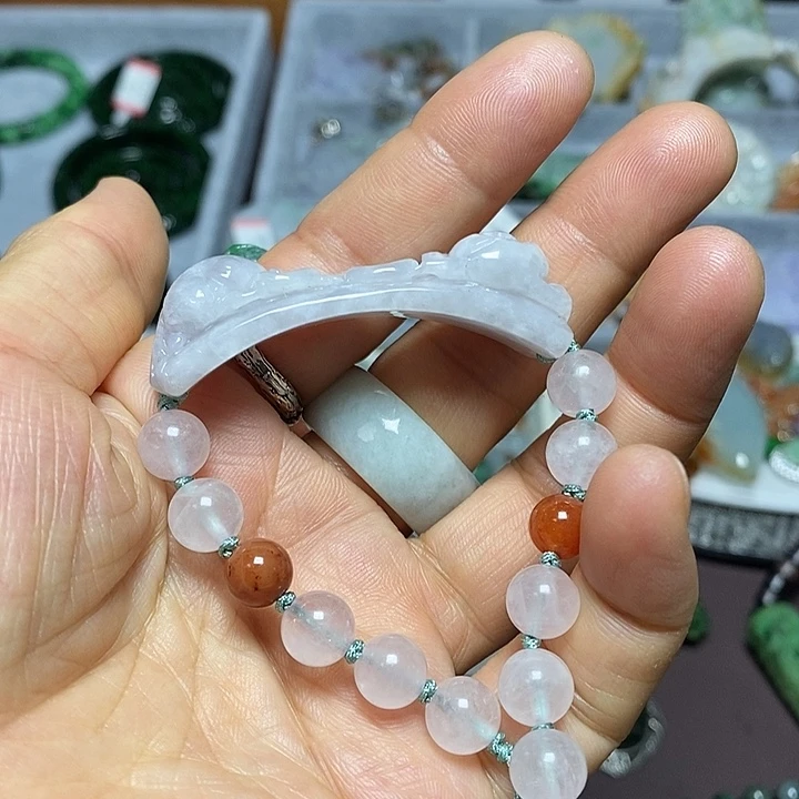 翡翠未镶嵌吊坠(赠链)