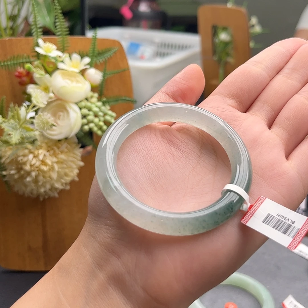 翡翠未镶嵌手镯50-52号66