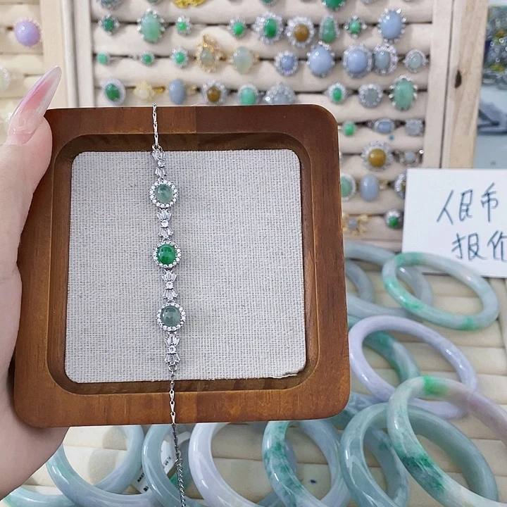 翡翠未镶嵌颈饰天然翡翠Ａ货