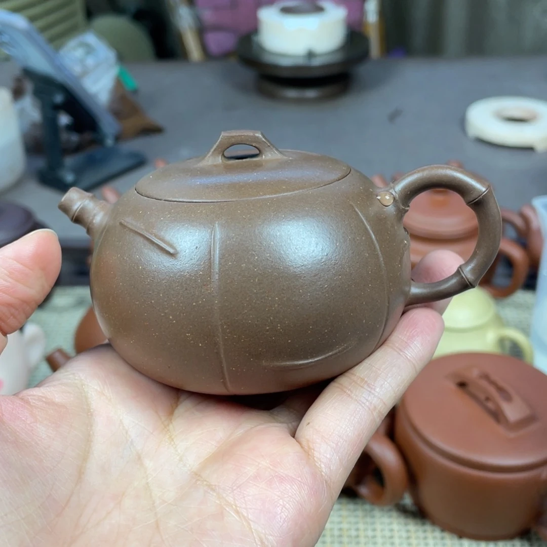 紫砂茶壶一*人宜兴紫砂