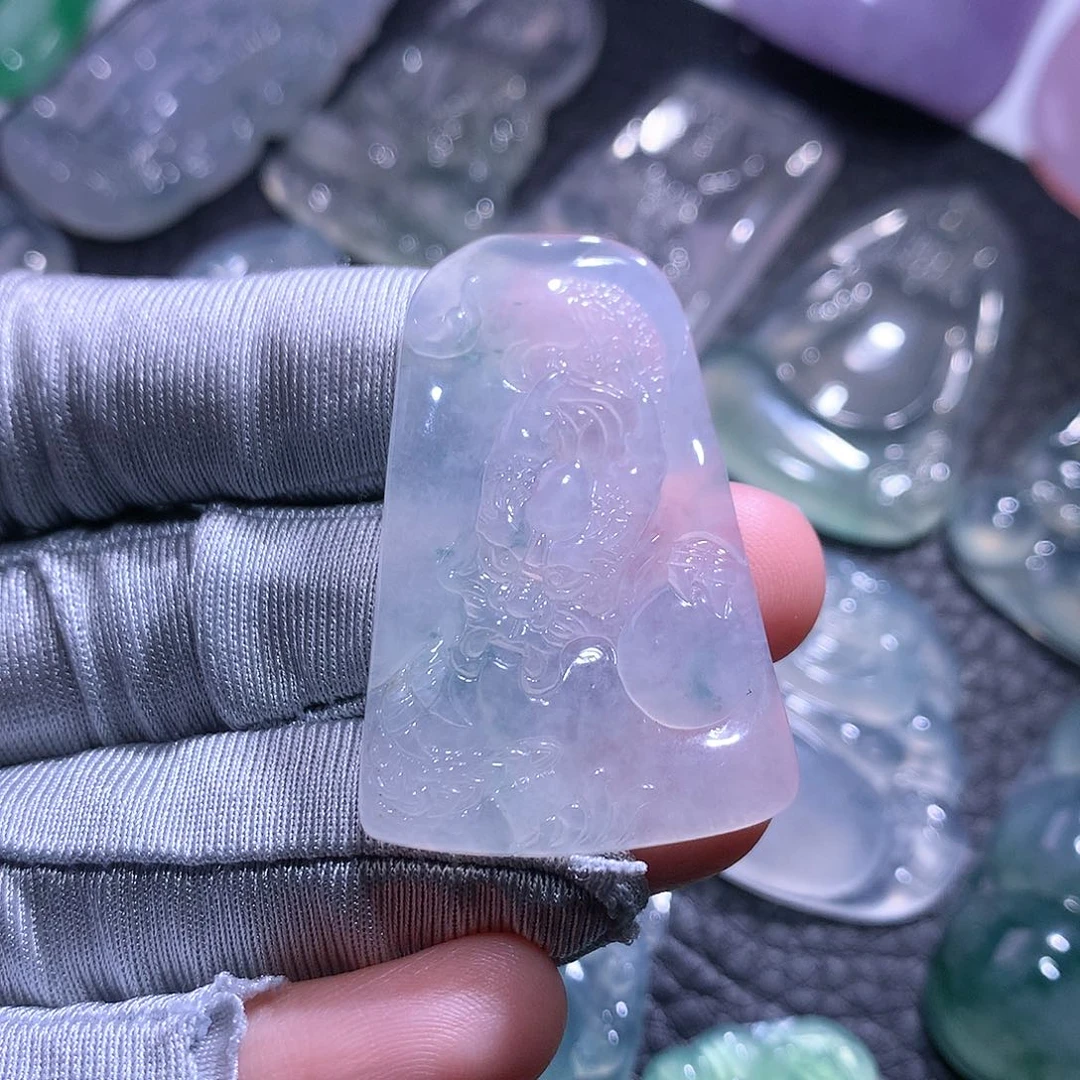 【闪购商品】翡翠未镶嵌颈饰龙牌