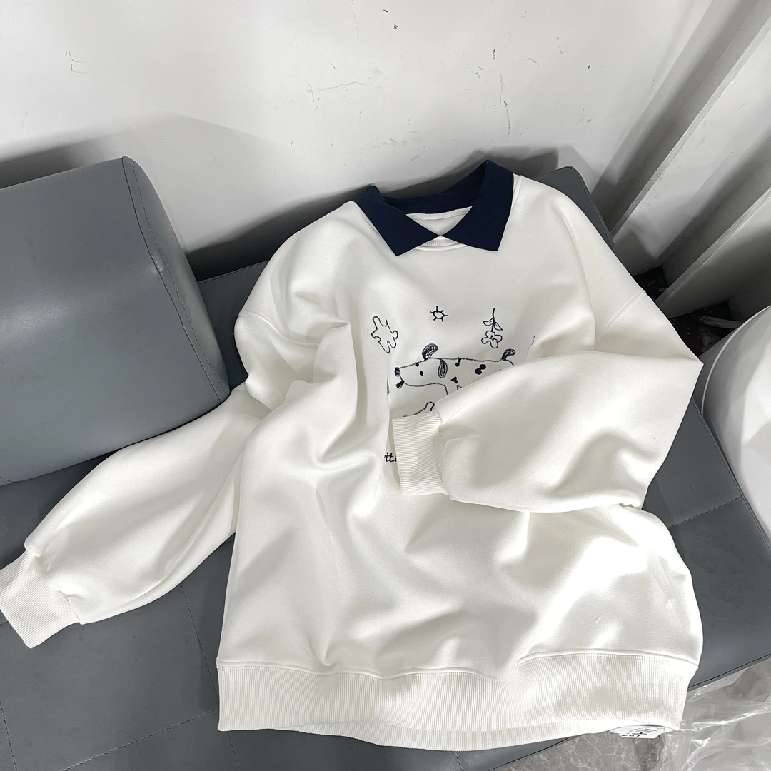 6007刺绣小狗假两件卫衣时尚