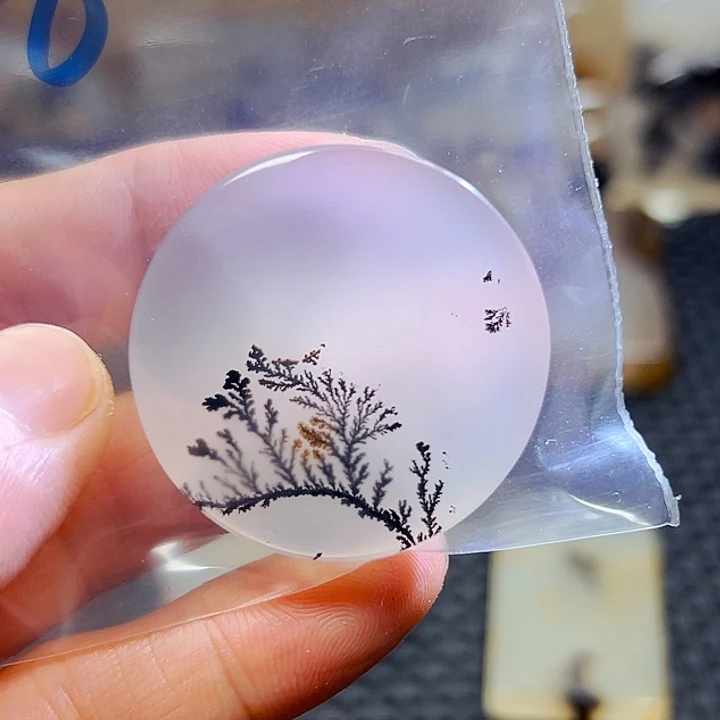 酸***萄未镶嵌玛瑙/玉髓珠宝半成品