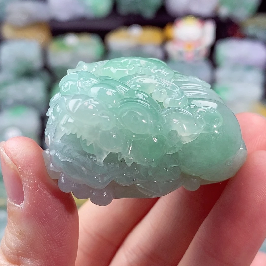 颈饰未镶嵌翡翠天然