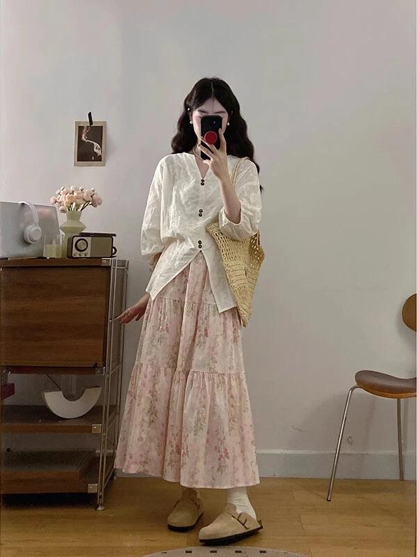 大码夏日穿搭套装女夏刺绣衬衫碎花遮肉显瘦半身裙微胖减龄两件套