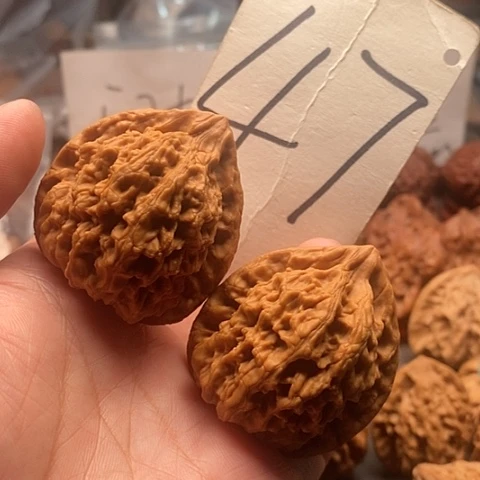 桃核吊坠42全品三角秤砣