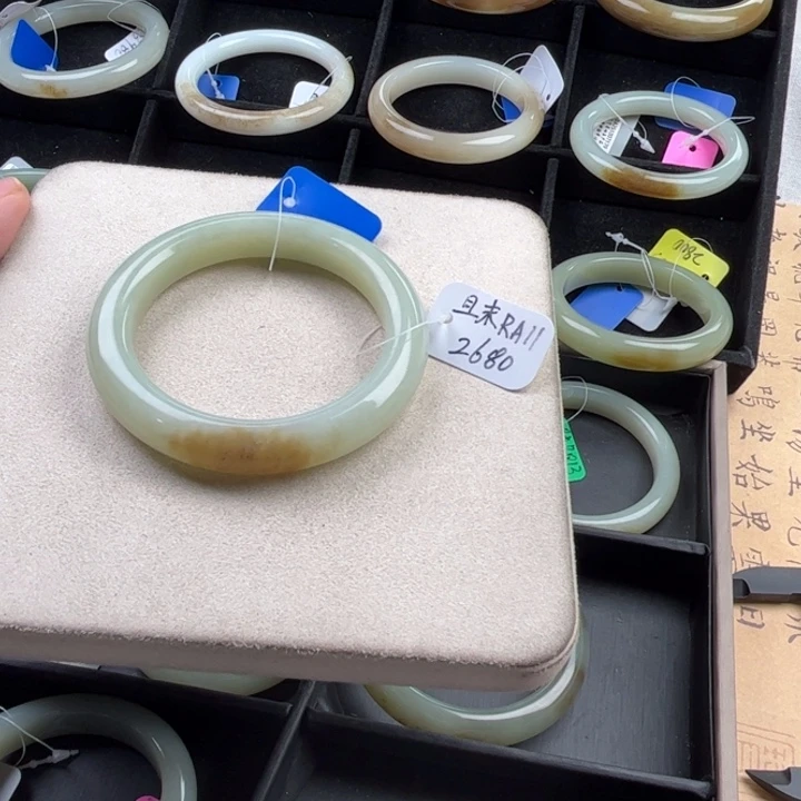 未镶嵌手镯和田玉玲珑美镯57