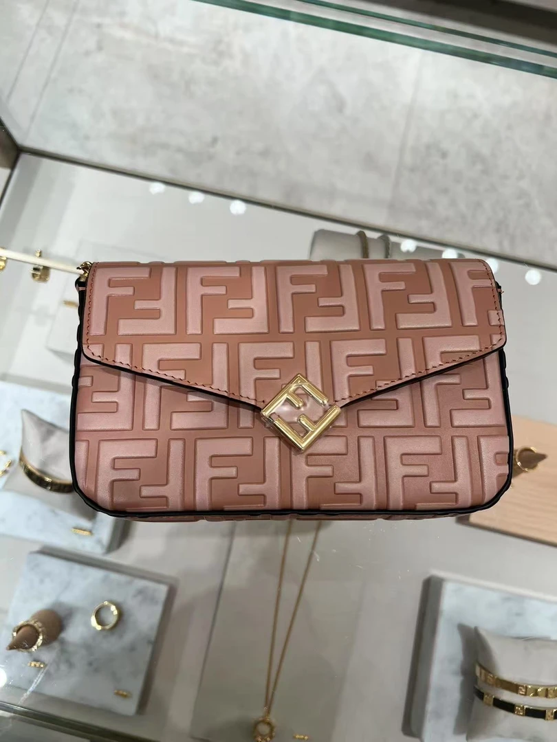 全新未使用 FENDI/芬迪 芬迪老花包包