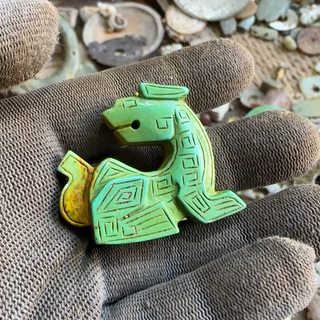 和田玉（糖玉）未镶嵌挂件