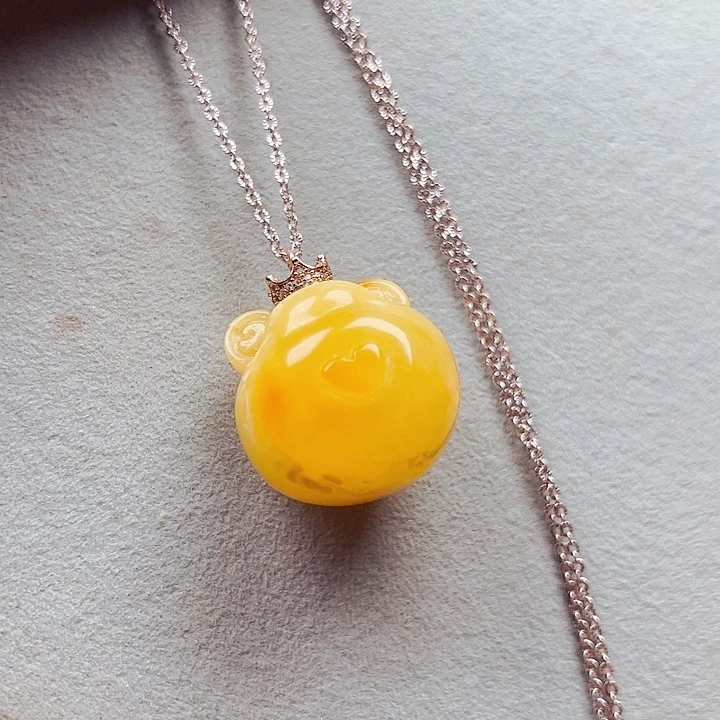 蜜蜡未镶嵌颈饰白花蜡大熊头