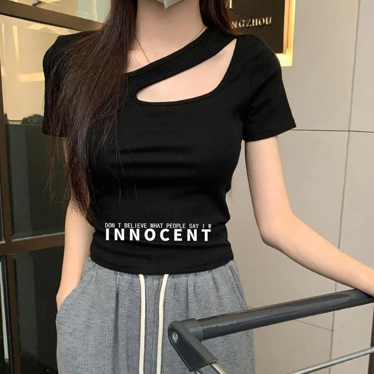 黑色印花短款上衣女2025夏季设计感镂空修身显瘦辣妹露脐短袖T恤