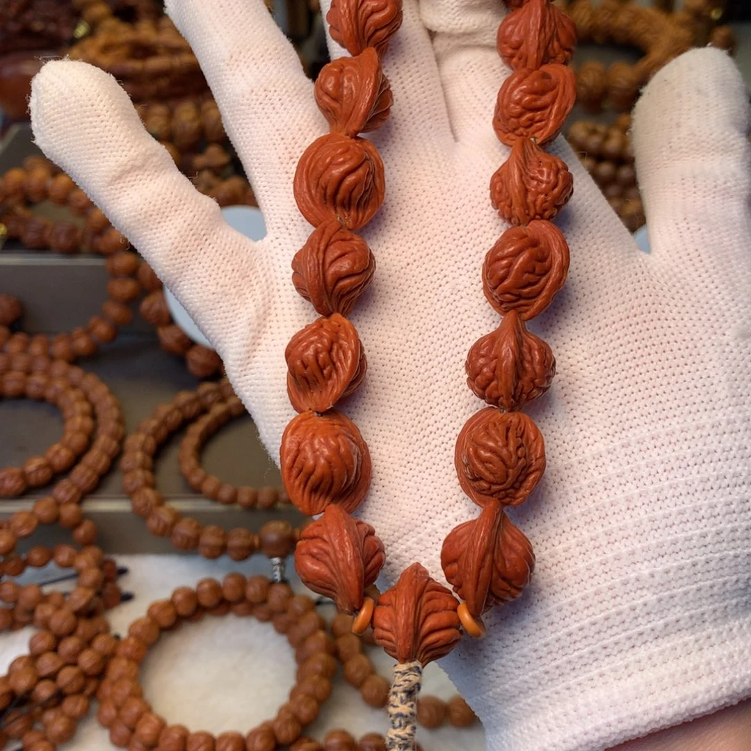 聚***罗桃核手串秦岭龙纹