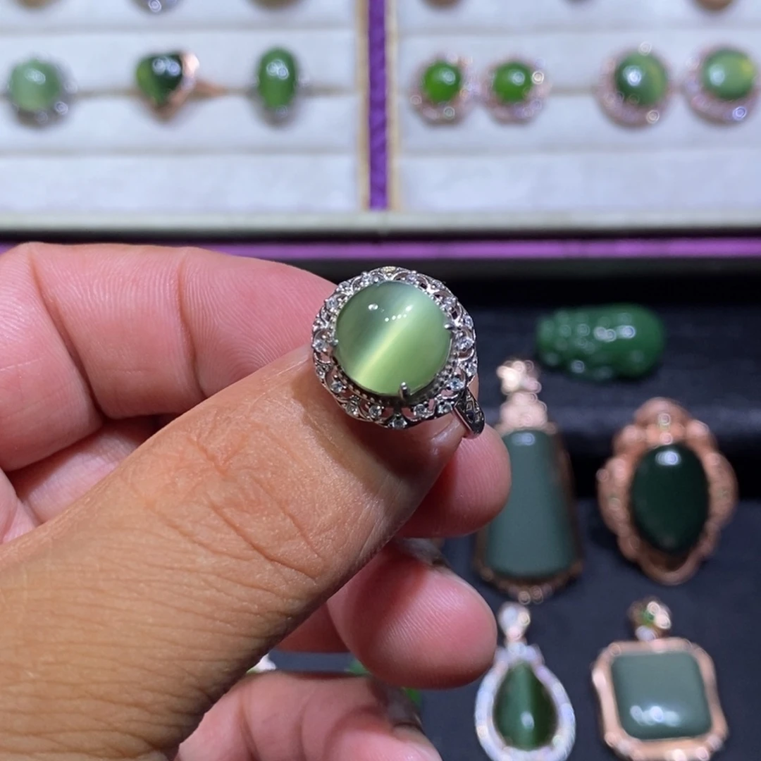 银S925镶嵌戒指和田玉（碧玉）