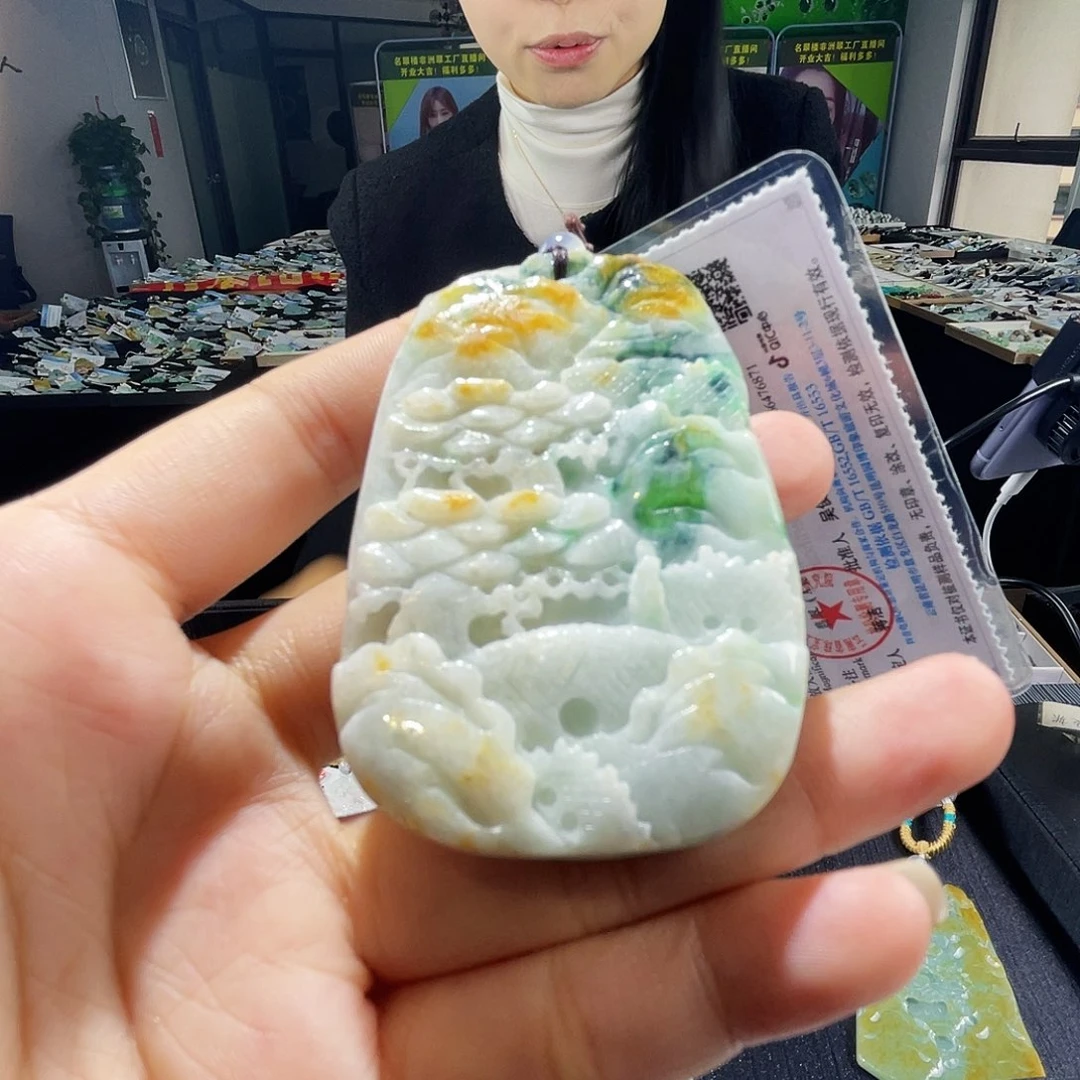 颈饰未镶嵌翡翠一