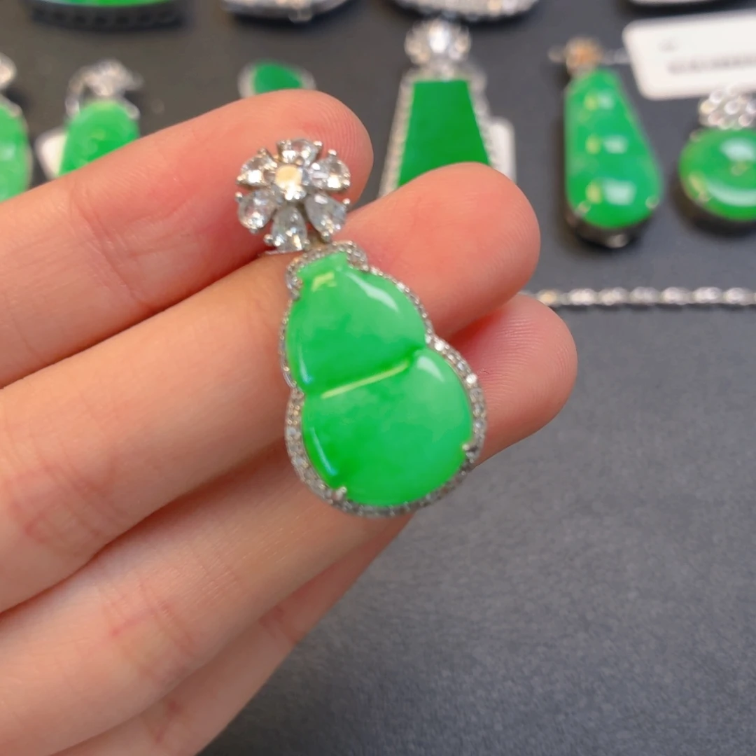 翡翠银S925镶嵌颈饰