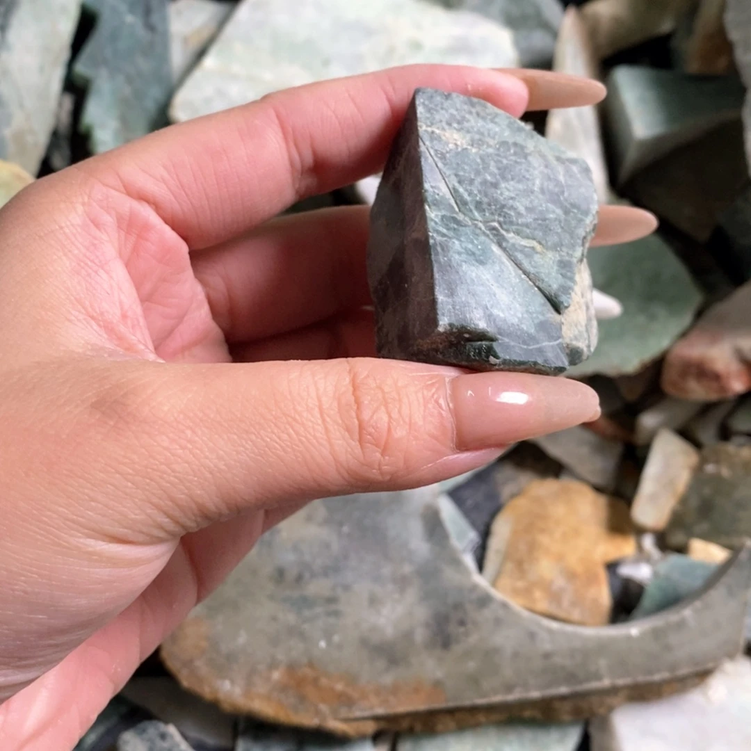 颈饰未镶嵌翡翠天然翡翠