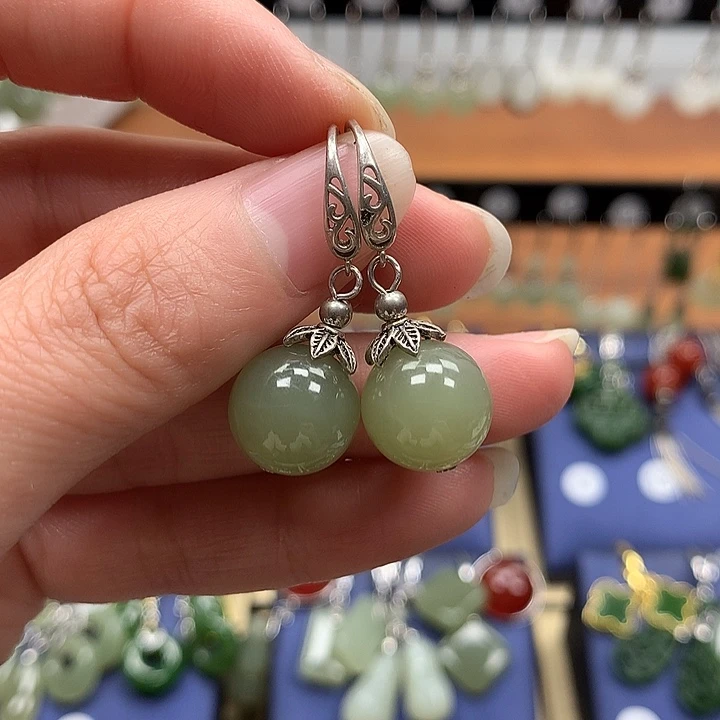 和田玉银S925镶嵌耳饰12左右