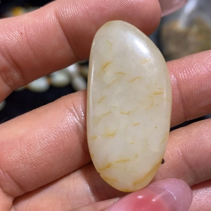 未镶嵌和田玉（糖玉）挂件