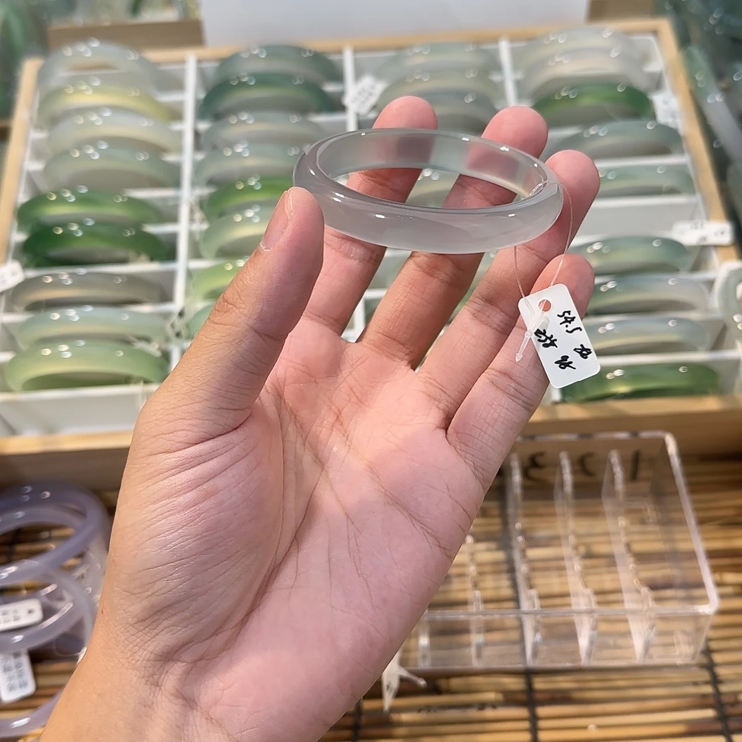玛瑙/玉髓未镶嵌手镯圈口54.5