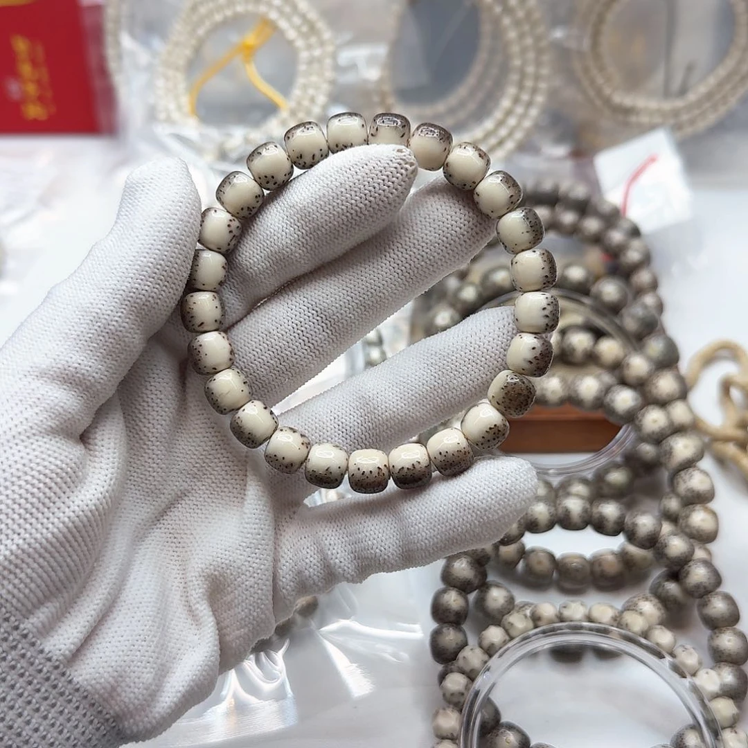 星月菩提吊坠5深背河豚9左右