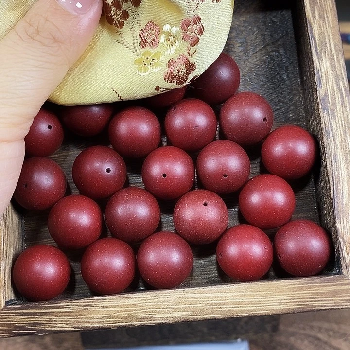 【百花麝香】1.8拍到手27颗打底微瑕