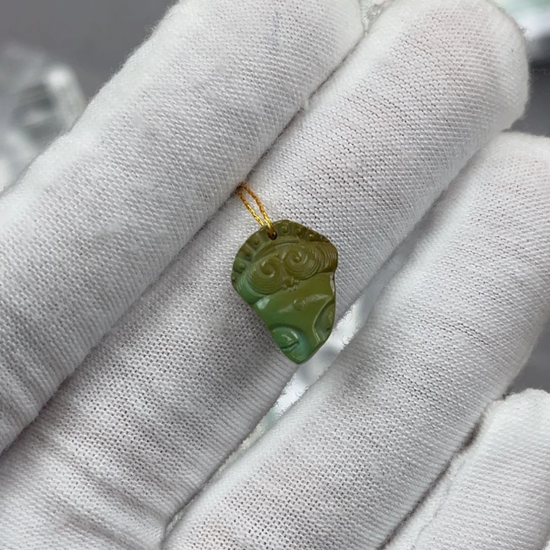 绿松石未镶嵌残佛编号92