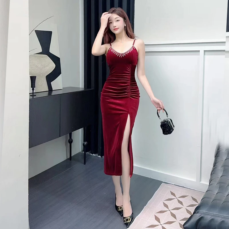 夜店女装性感金丝绒晚礼服修身显瘦鱼尾吊带连衣裙镶钻敬酒服红色