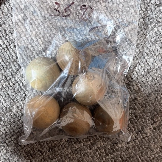 木用****1绿檀瑕疵珠子都痘痘
