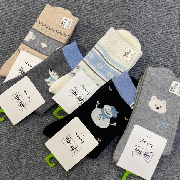 冬季新款费尔岛卡通款保暖袜氛围感穿搭必备五双装