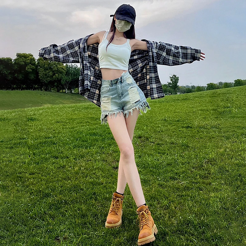 美式牛仔短裤女2025春夏小众设计感破洞a字热裤毛边辣妹高腰阔腿