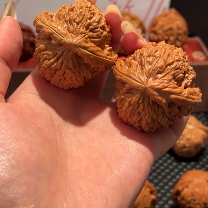 顺***智吊坠文玩核桃南疆