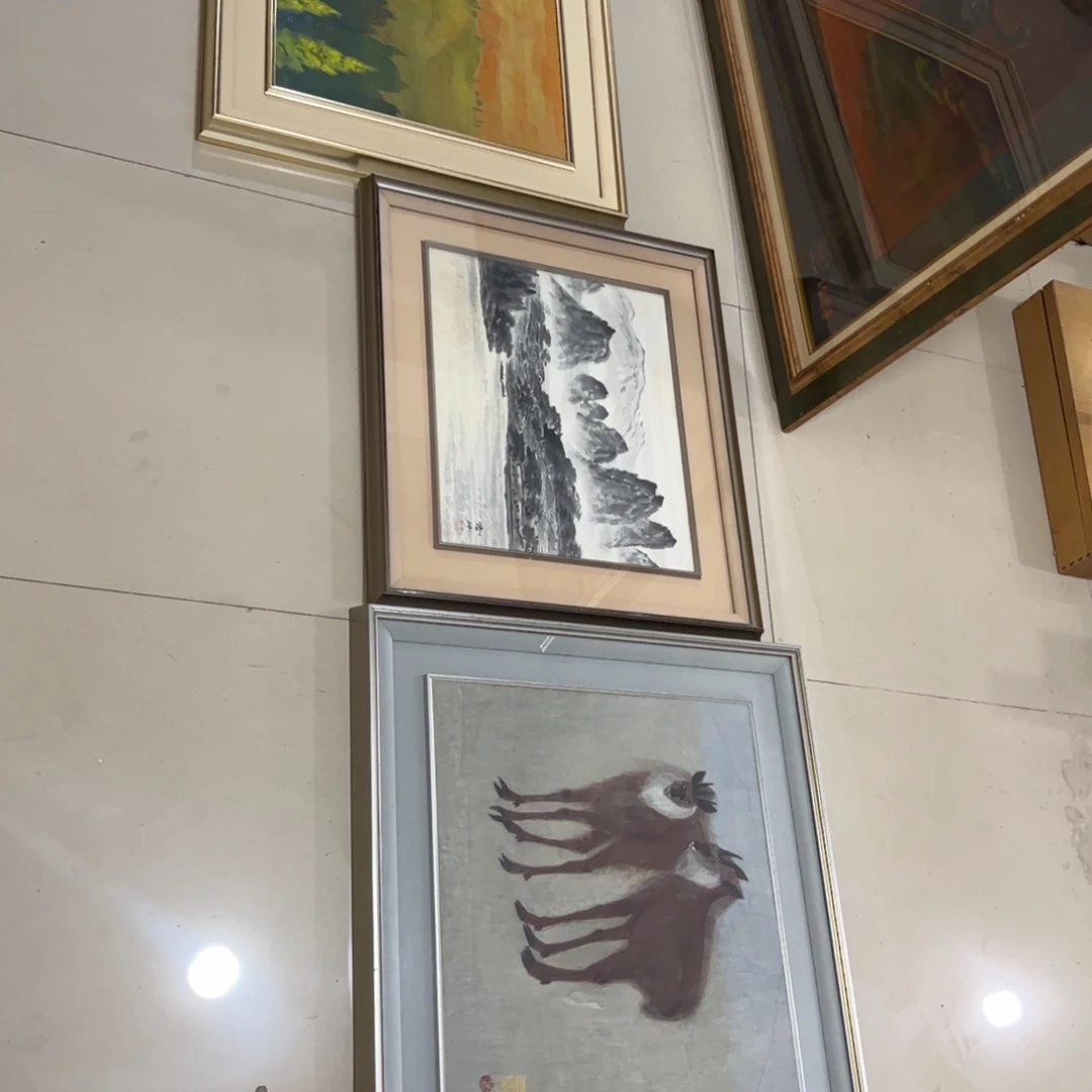 杨***东绘画屏风框画茶空间设计