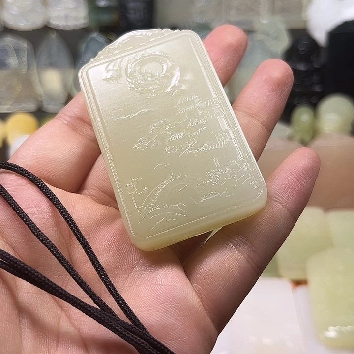 和田玉未镶嵌颈饰