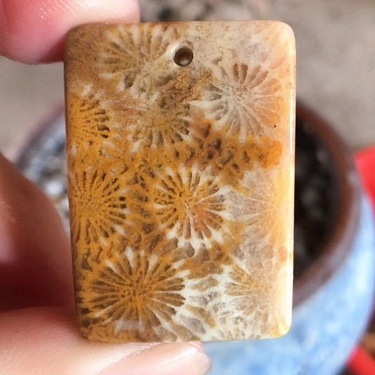 硅化玉吊坠未镶嵌