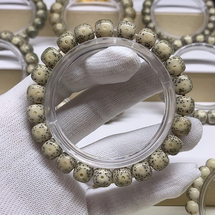 星月菩提手串小*猪大眼睛