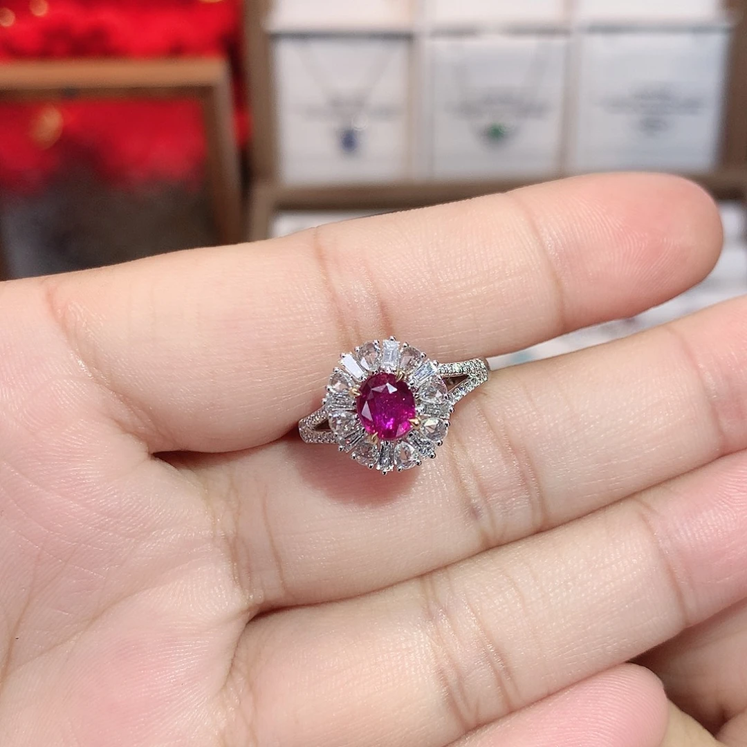 红宝石18K金镶嵌戒指1.05ct/七天无理由