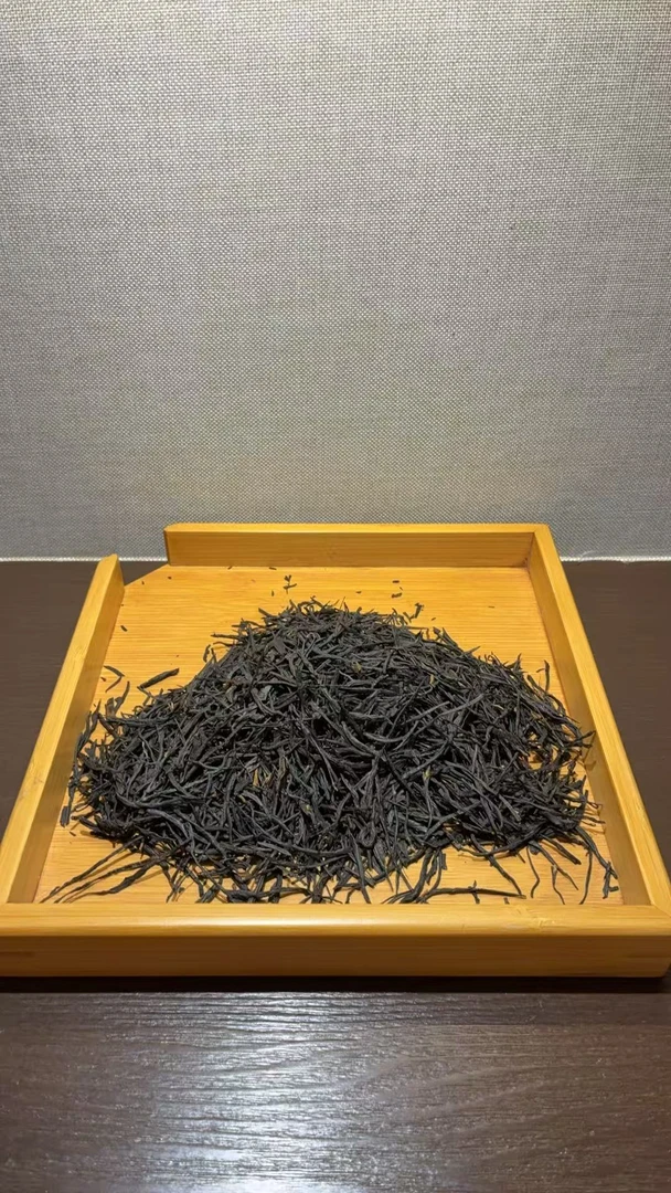 12月24日 1公斤 25年凤庆阿里候 红茶散茶  FQ002