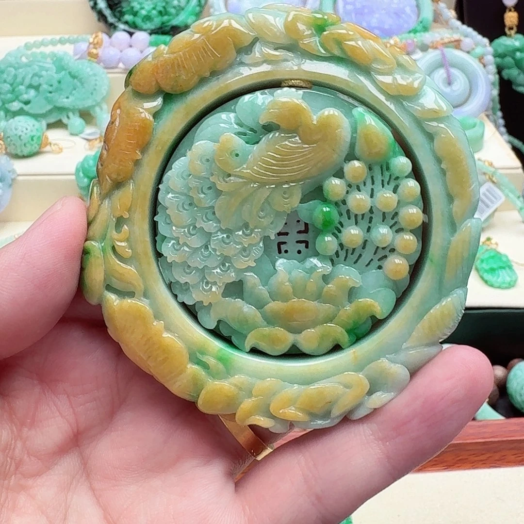 薇***子未镶嵌手镯翡翠翡翠手镯